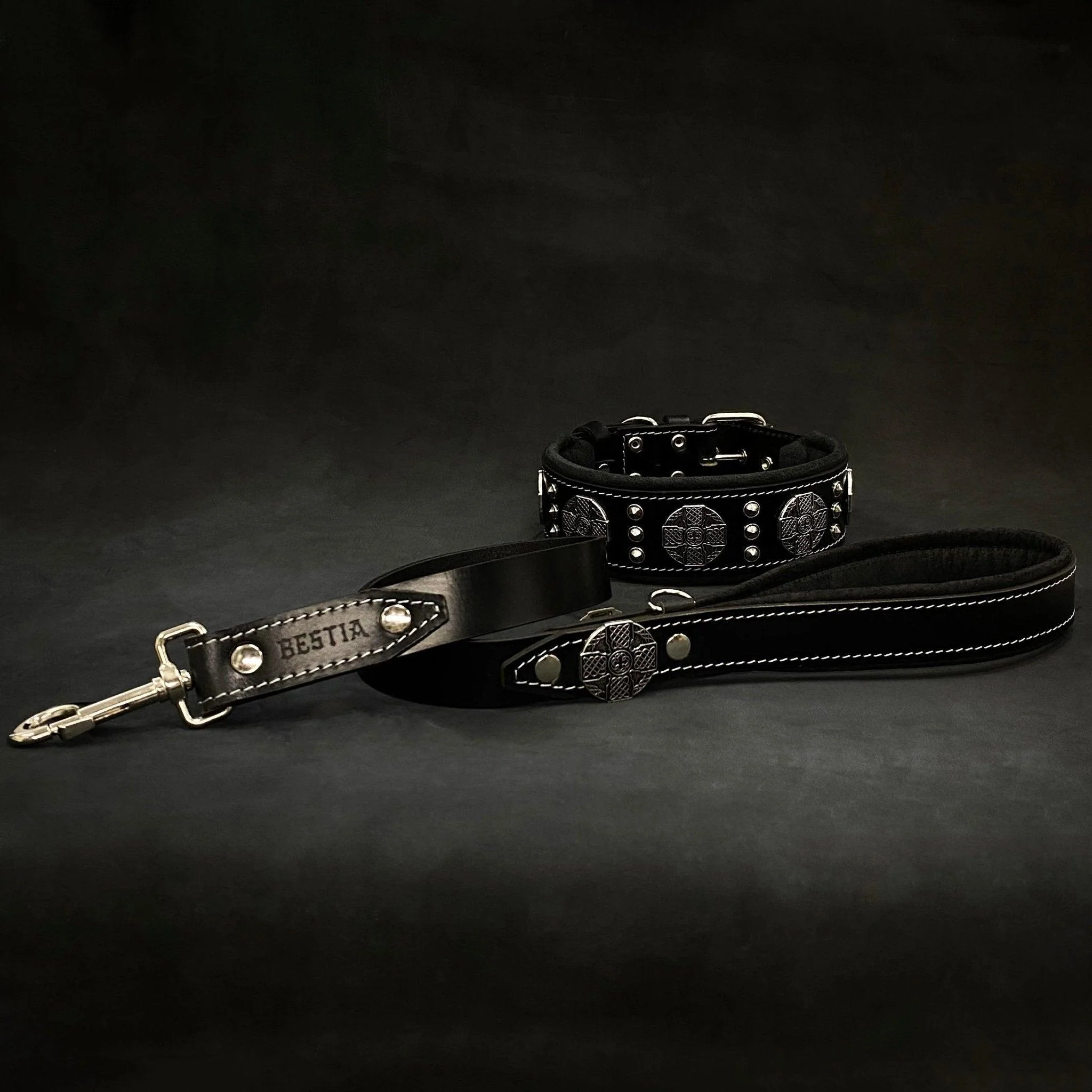 The "Maximus" collar 2.5 inch wide black & silver - Image 4